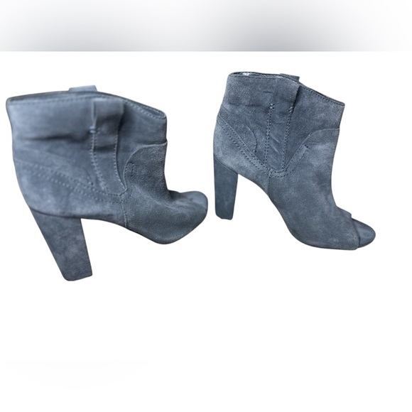 Vince Camuto Blue Suede Chunky Heel Peep Toe Booties - Size 8.5 - Picture 2 of 7
